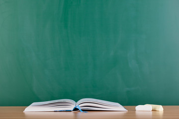 fachbuch vor der tafel