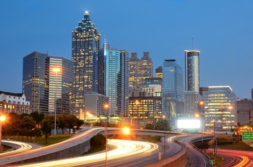 Fototapeta na wymiar Downtown Atlanta, Georgia Skyline o zmierzchu