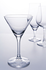 白背景にグラスのアップ