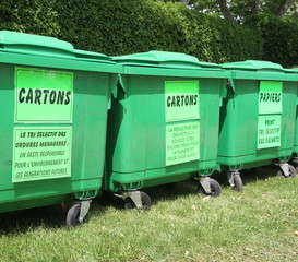 Poubelles vertes Tri sélectif