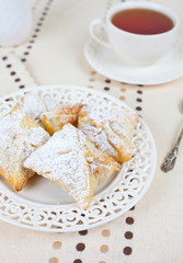 Puff buns with filling