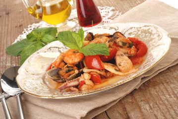 ZUPPA DI PESCE