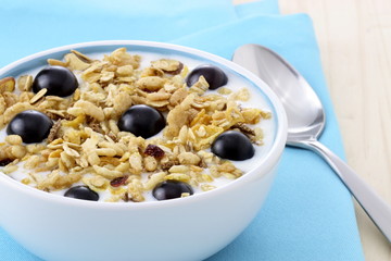 delicious and healthy granola