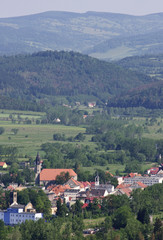 Fototapeta na wymiar Panorama małego miasta