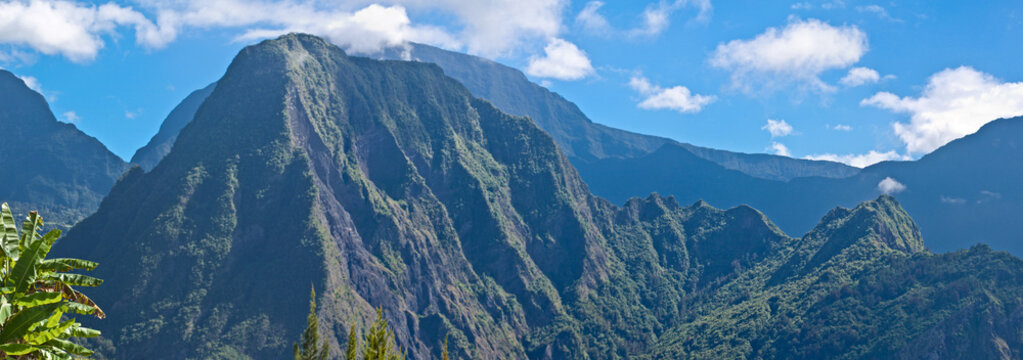 piton d'anchaing, cirque de Salazie, &icirc;le de la R&eacute;union