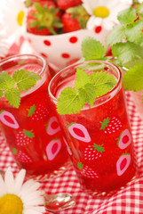 fresh strawberries drink