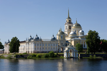 Нило-Столобенская пустынь.