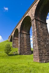 Fototapeta na wymiar lowgill Railway Viaduct