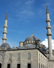 Fototapeta na wymiar Eminonu Mosque in istanbul, Turkey.