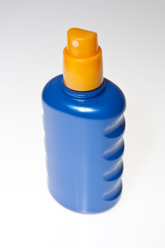 Sonnencreme Spr&uuml;hflasche