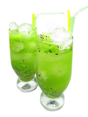 smoothie cocktail with kiwi