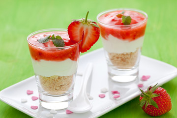 frisches Dessert mit Mascarpone
