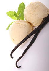 dessert, boule de glace à la vanille