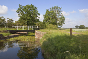 Fototapeta premium swing bridge