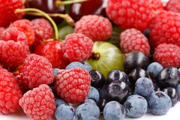 different kinds of berries