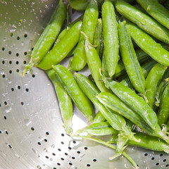 washed pea pods