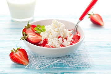 cottage cheese with strawberry