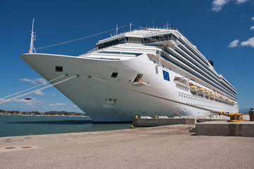 Cruise ship