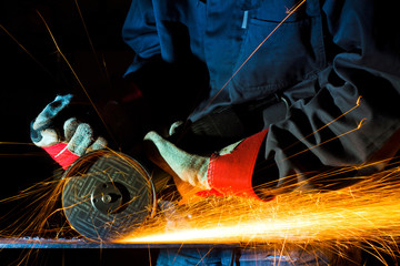 sparks while grinding iron