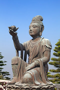 Bodhisattva statue