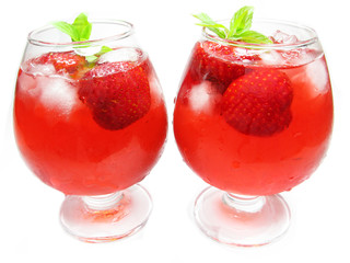 alcoholic strawberry cold fruit punch cocktails