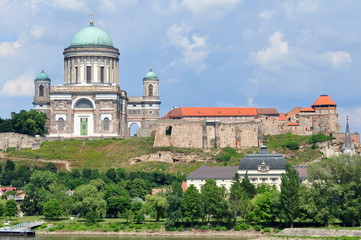 Fototapeta na wymiar nakładające budynek Esztergom Bazylika, Węgry