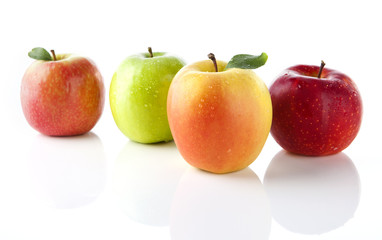 belles pommes de variétés différentes
