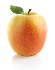 belle pomme sur fond blanc