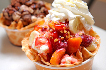 mix fruits and ice cream