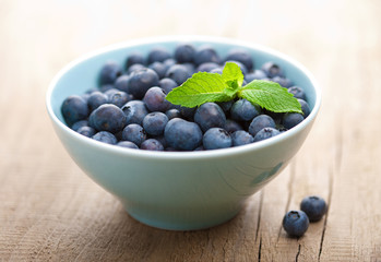 fresh blueberry in bowl