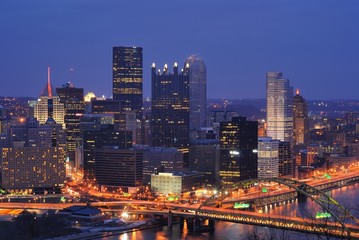 Fototapeta na wymiar Pittsburgh, Pensylwania Downtown Skyline