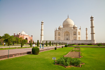 Taj Mahal located in Agra 5