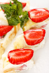 Sweet rolls with strawberry