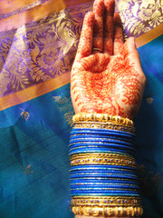 Henna and bangls