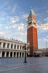 Obraz premium Venice. St. Mark's Square and the Bell Tower. Morning. Nobody