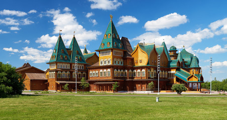 Fototapeta na wymiar Drewniany pałac cara Aleksiej Michajłowicz, Moskwa