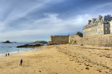 Fototapeta na wymiar Panorama HDR Saint-Malo