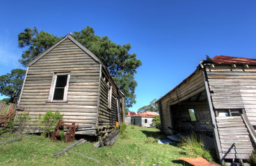 Fototapeta na wymiar rustic wooden cottage
