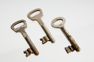 Drei alte Schlüssel
