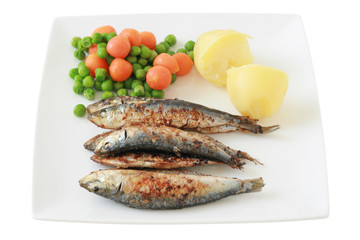 fried sardines with boiled vegetables