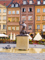 mermaid in old downtown of Warsaw, Poland © neirfy