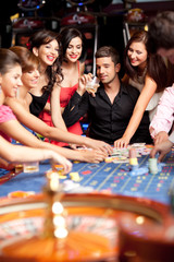winning roulette friends