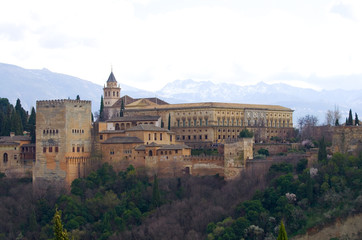 Fototapeta na wymiar Palacio de Carlos V - Alhambra - Granada - Spanien