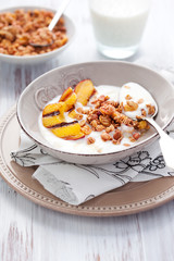 muesli,yogurt and grilled peaches