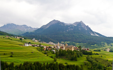 Fototapeta na wymiar Riom w Savognin, Szwajcaria