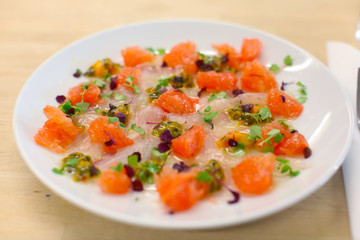 Sea bass and pink grapefruit ceviche with passion fruit - 33360997