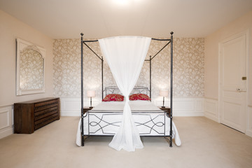 Romantisches Himmelbett