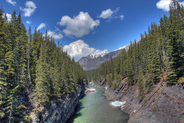 Fototapeta na wymiar Krajobraz w Banff, Kanada (HDR)