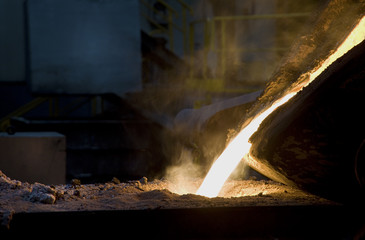 Iron casting in foundry