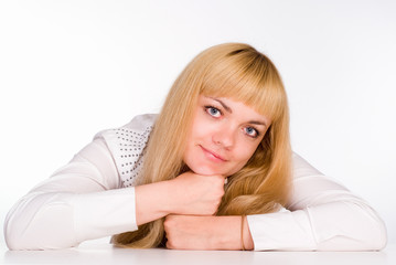 Naklejka premium girl sits at table
